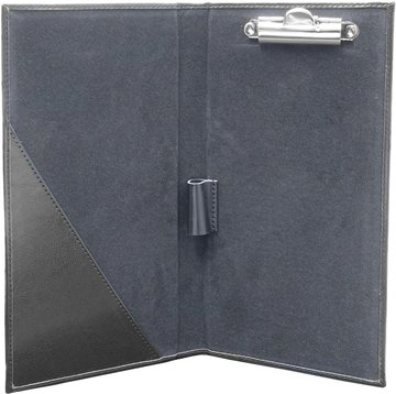 námořnická modrá